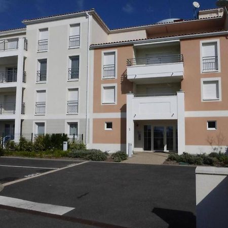 Appartement 2 Pieces Avec Balcon, Parking Et Proche Plage A Saint-Gilles-Croix-De-Vie - Fr-1-224-587 Exteriér fotografie