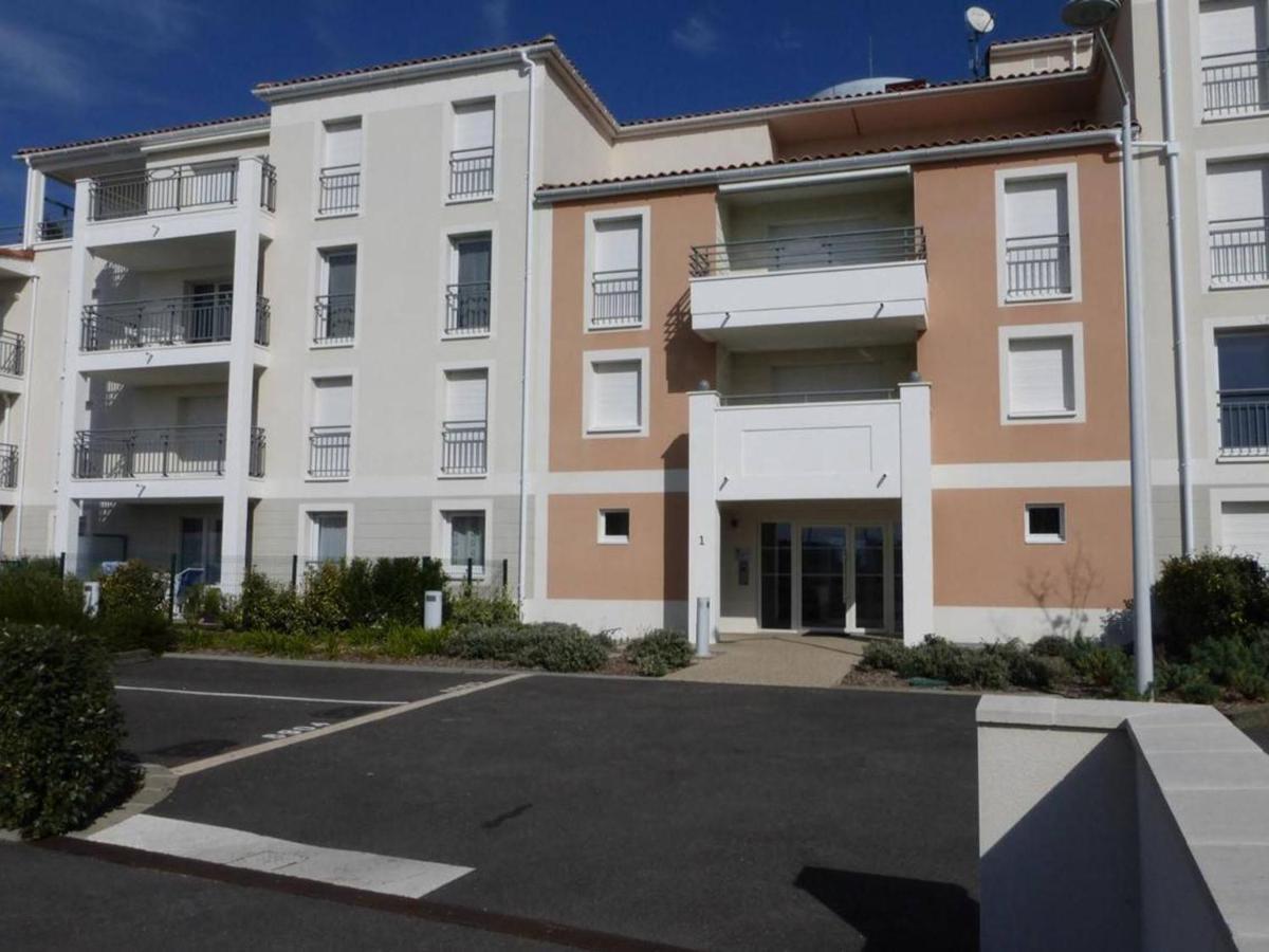 Appartement 2 Pieces Avec Balcon, Parking Et Proche Plage A Saint-Gilles-Croix-De-Vie - Fr-1-224-587 Exteriér fotografie